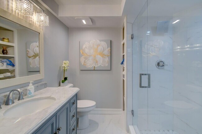 Building Photo - 68 Yacht Club Dr