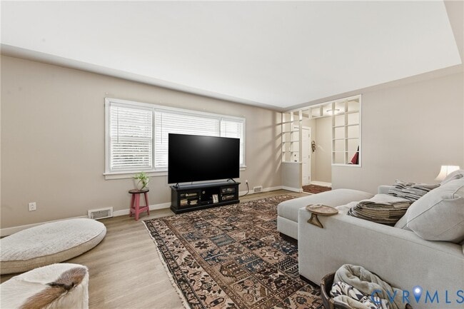 Building Photo - 4910 Monumental St