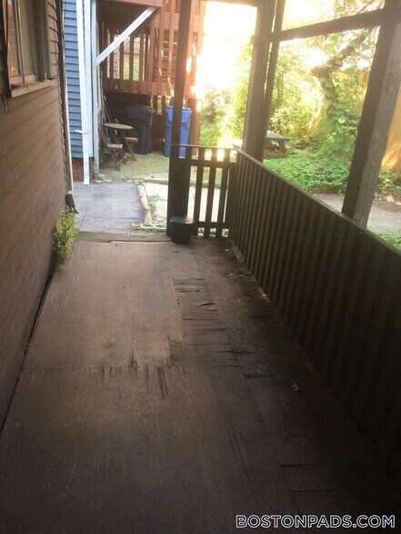 Building Photo - 193 Mt Auburn St