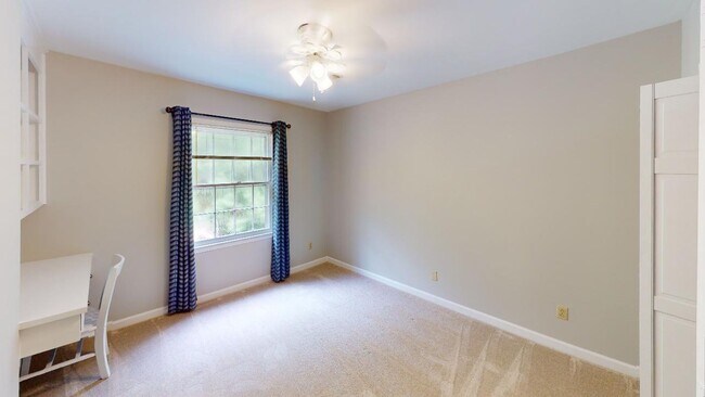 Building Photo - 6619 Bunker Hill Cir
