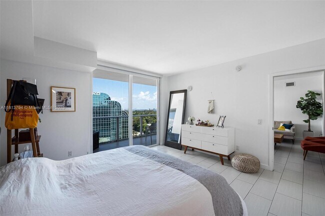 Building Photo - 4250 Biscayne Blvd