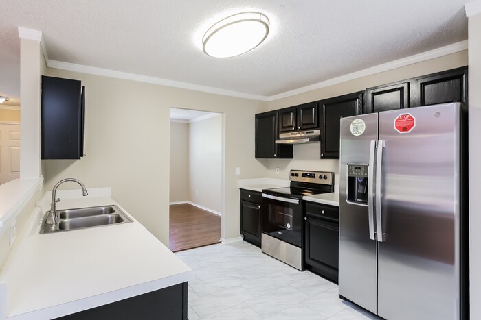 Building Photo - 121 Hatters Ct