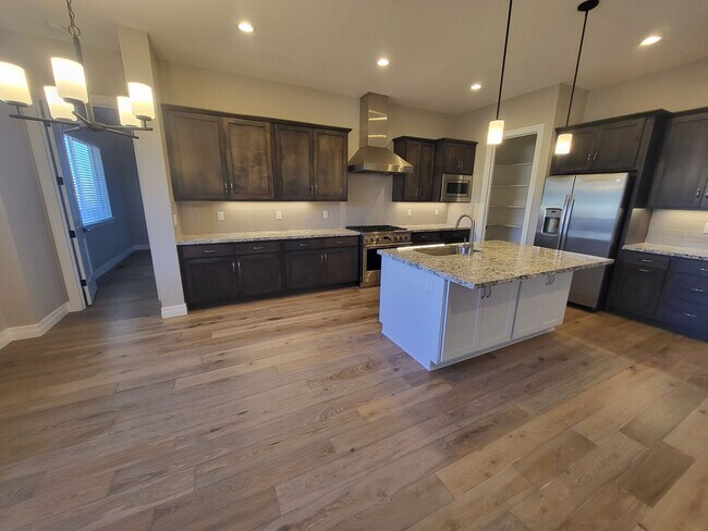 Building Photo - 2932 Cambria Lp