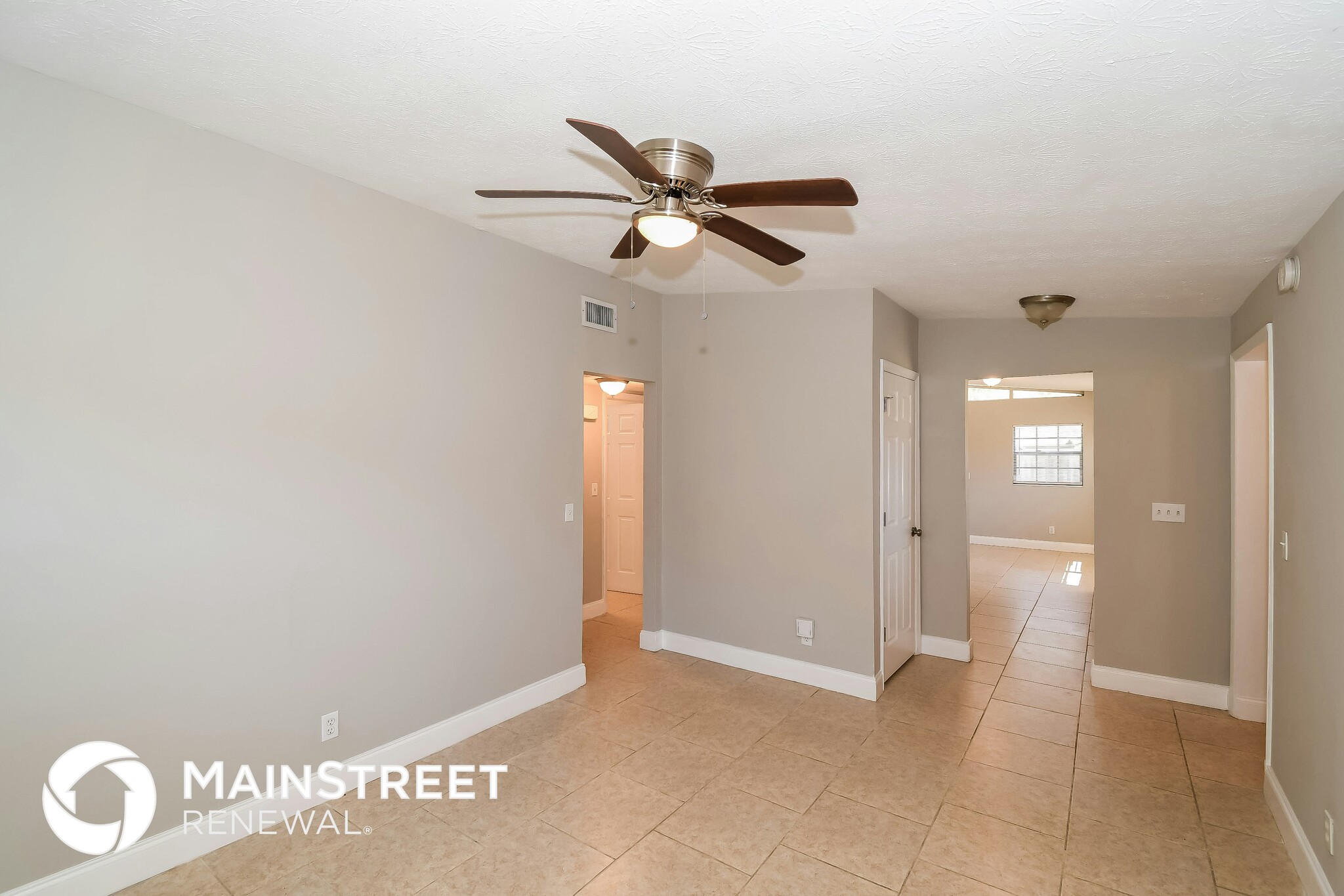 Building Photo - 7613 Crest Dr N