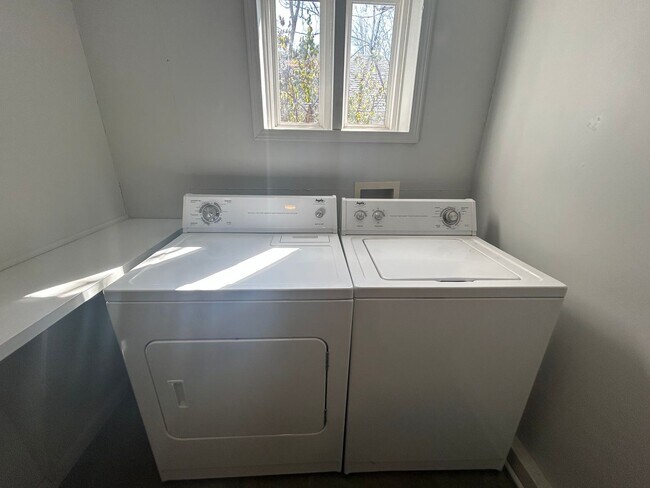 Building Photo - 1101 S Washington Ave