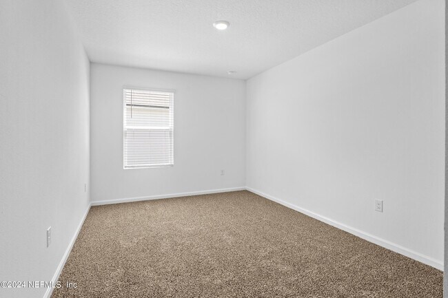 Building Photo - 353 Ardila Cir