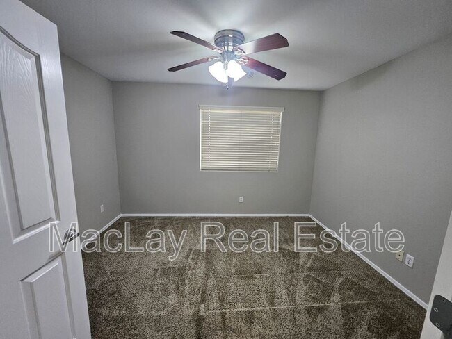 Building Photo - 3936 E Minton St