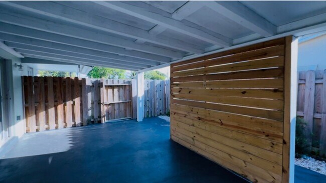 Building Photo - 5940 NW 13th St