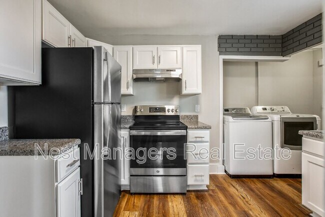 Building Photo - 414 McPherson Ave