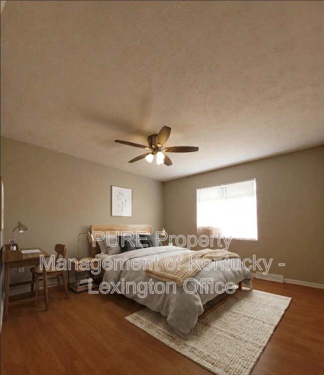 Building Photo - 627 Silverleaf Dr