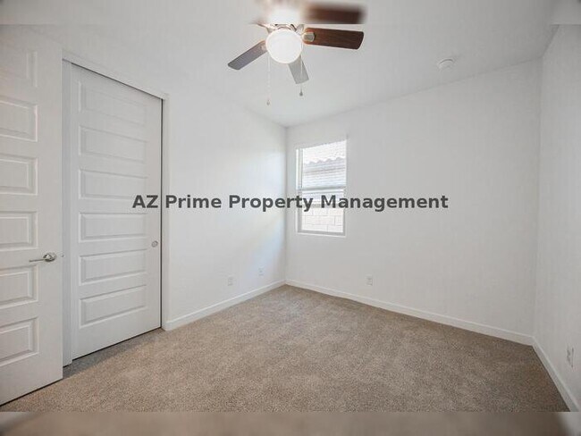 Building Photo - 16870 W Las Palmaritas Dr