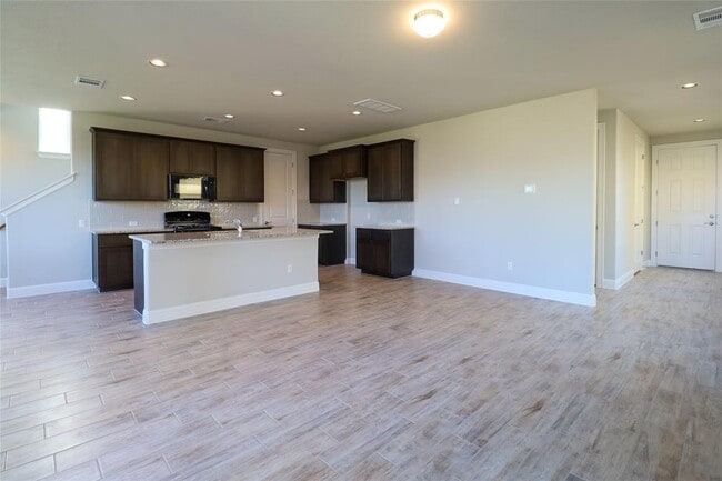 Building Photo - 124 Free Stone Dr