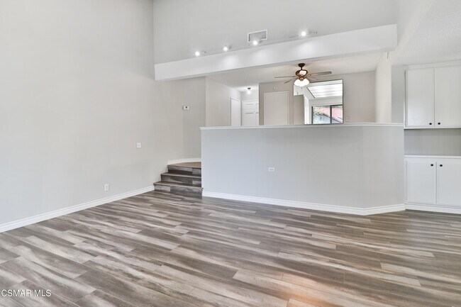 Building Photo - 3162 Darby St