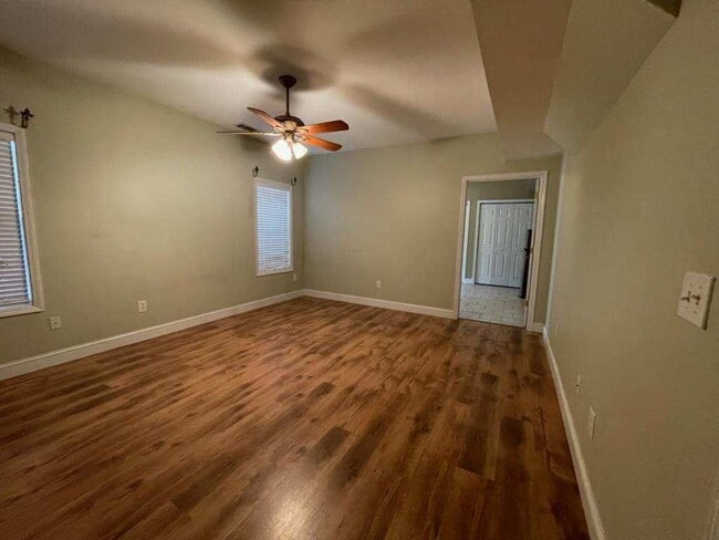 Large bedroom that flows into common area - 80 Cedar Rdg
