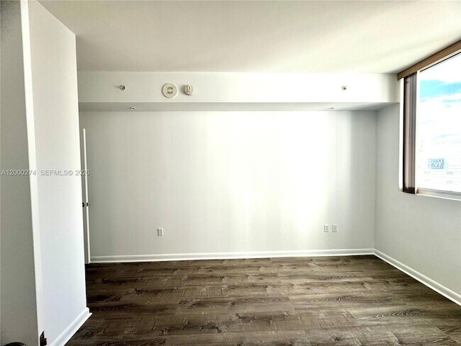 Building Photo - 244 Biscayne Blvd
