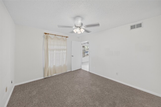 Building Photo - 2750 Holly Hall St