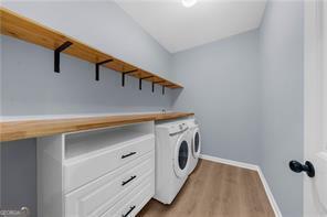 Building Photo - 5435 Mirror Lake Dr