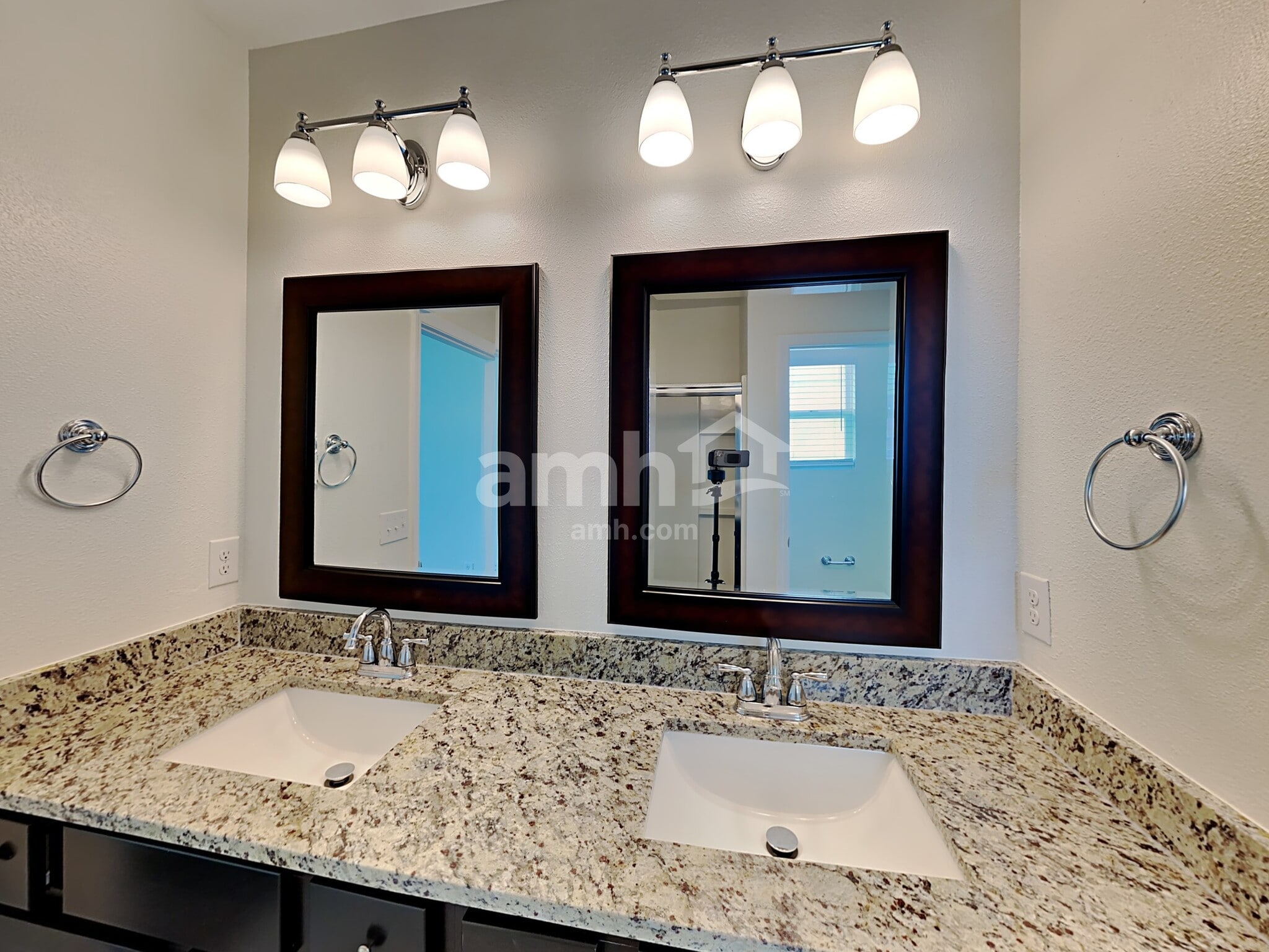 Building Photo - 4117 Lindever Ln