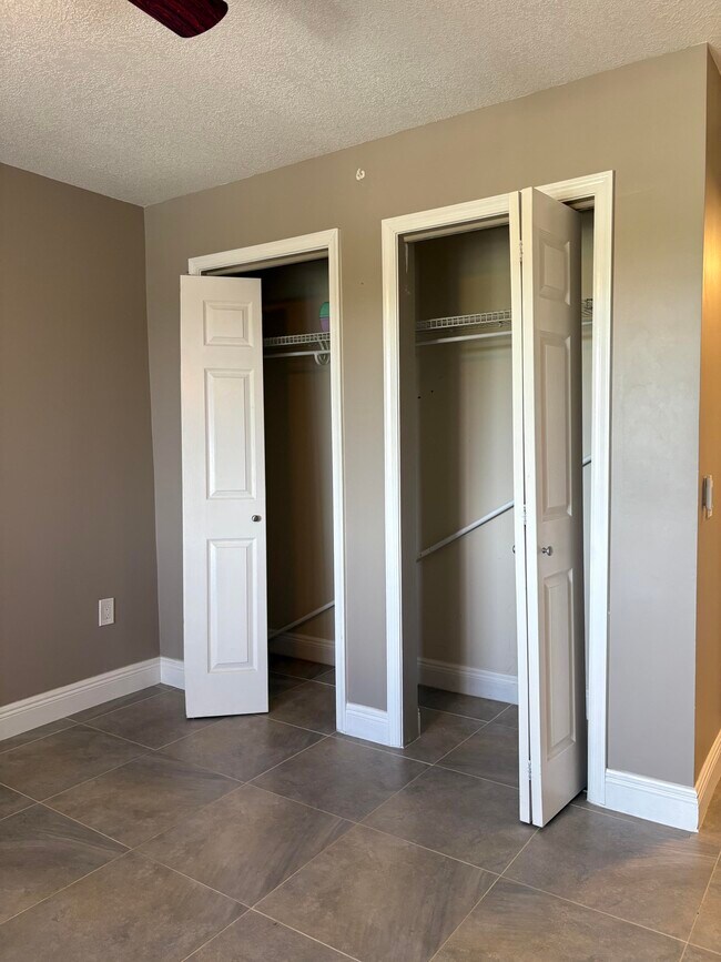Building Photo - 4236 Deste Ct