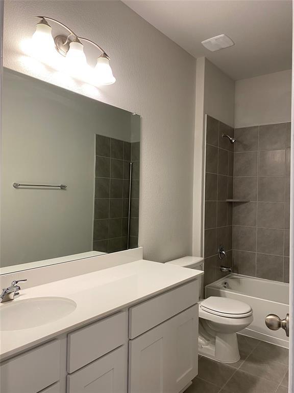 Building Photo - 655 Windbrook Dr
