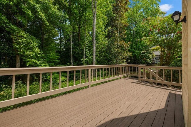 Building Photo - 3795 Ashford Trail NE