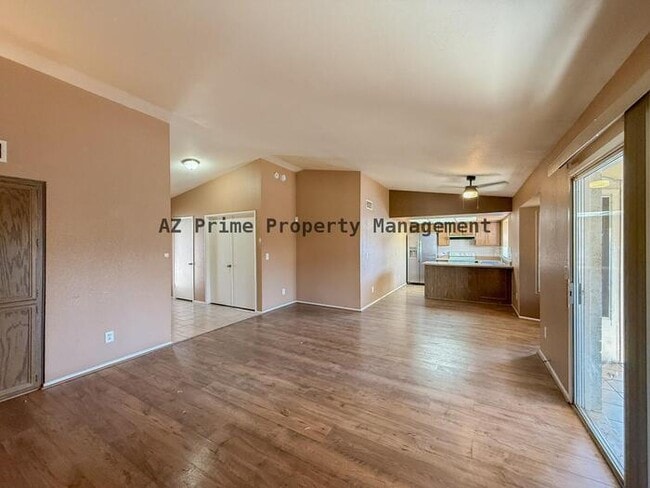 Building Photo - 9358 W Sanna St