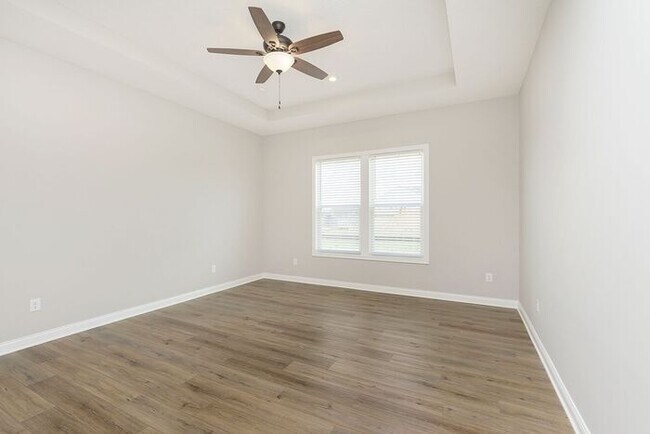 Building Photo - Gorgeous Newly Built 3 Bedroom 3 Full Bath on Golf Course in Westfield!