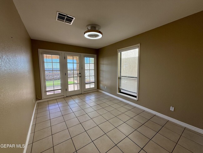 Building Photo - 763 Espada Dr