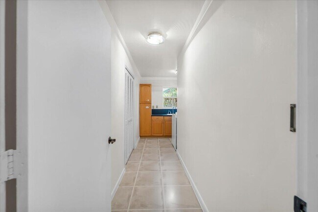 Building Photo - 2908 Banyan Blvd Cir NW