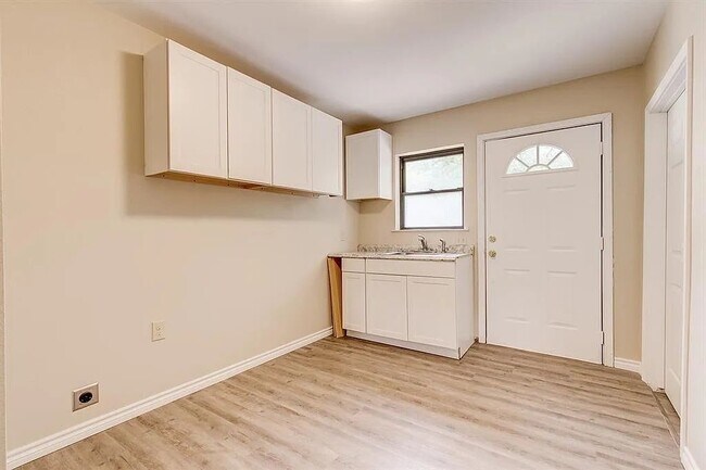 Building Photo - 1316 Royster Rd