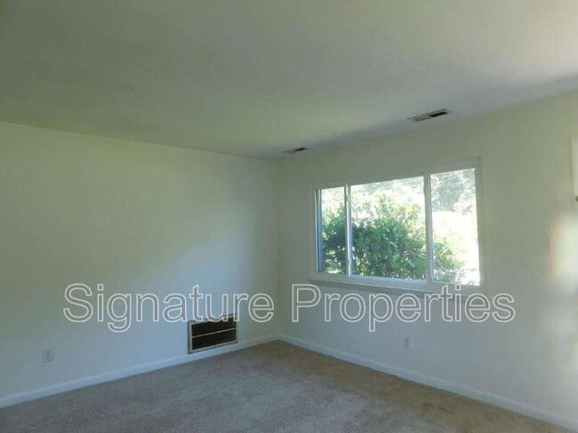 Building Photo - 3825 Annie Ln