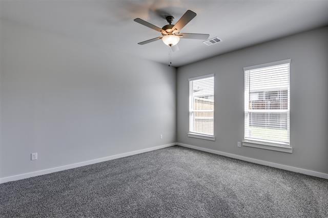 Building Photo - 740 Wheatfield Dr