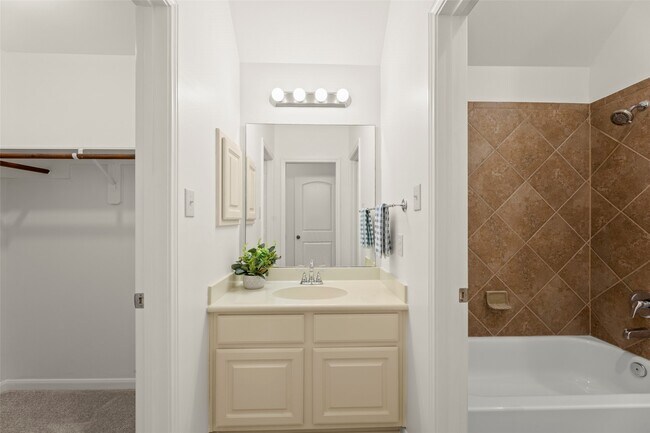 Building Photo - 3814 Hunters Gate Ct