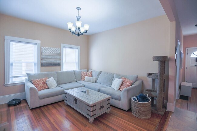 Primary Photo - 167 Jefferson Ave