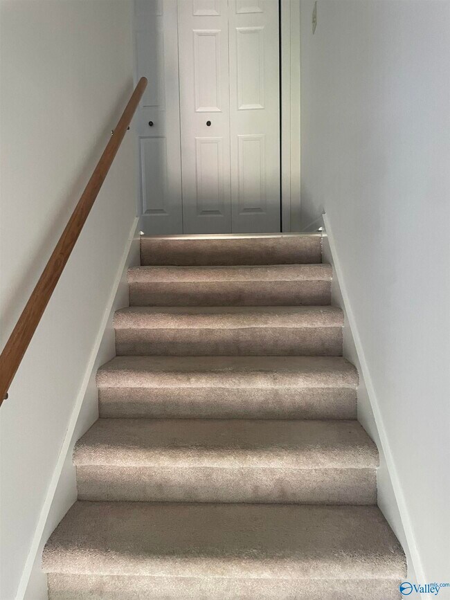 Building Photo - 6613 Steeplechase Dr NW