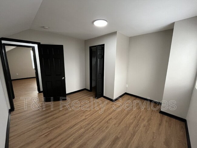 Building Photo - 1409 S Alabama St