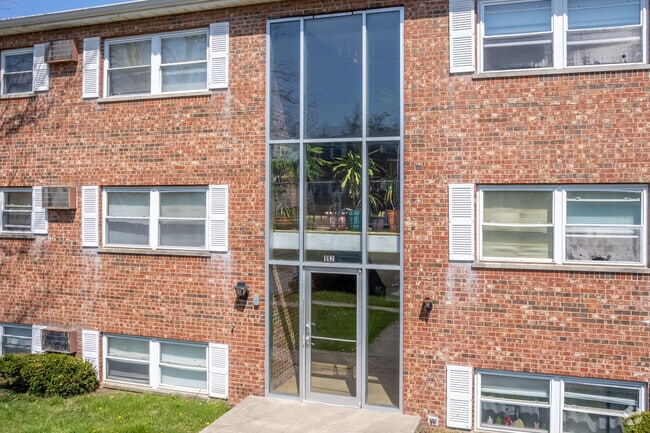 Building Photo - 112 Smalley Blvd