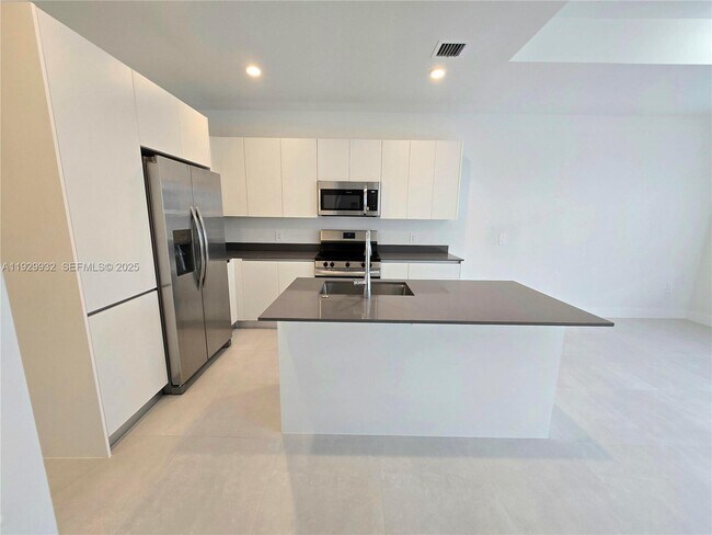 Building Photo - 34526 SW 191st Ave