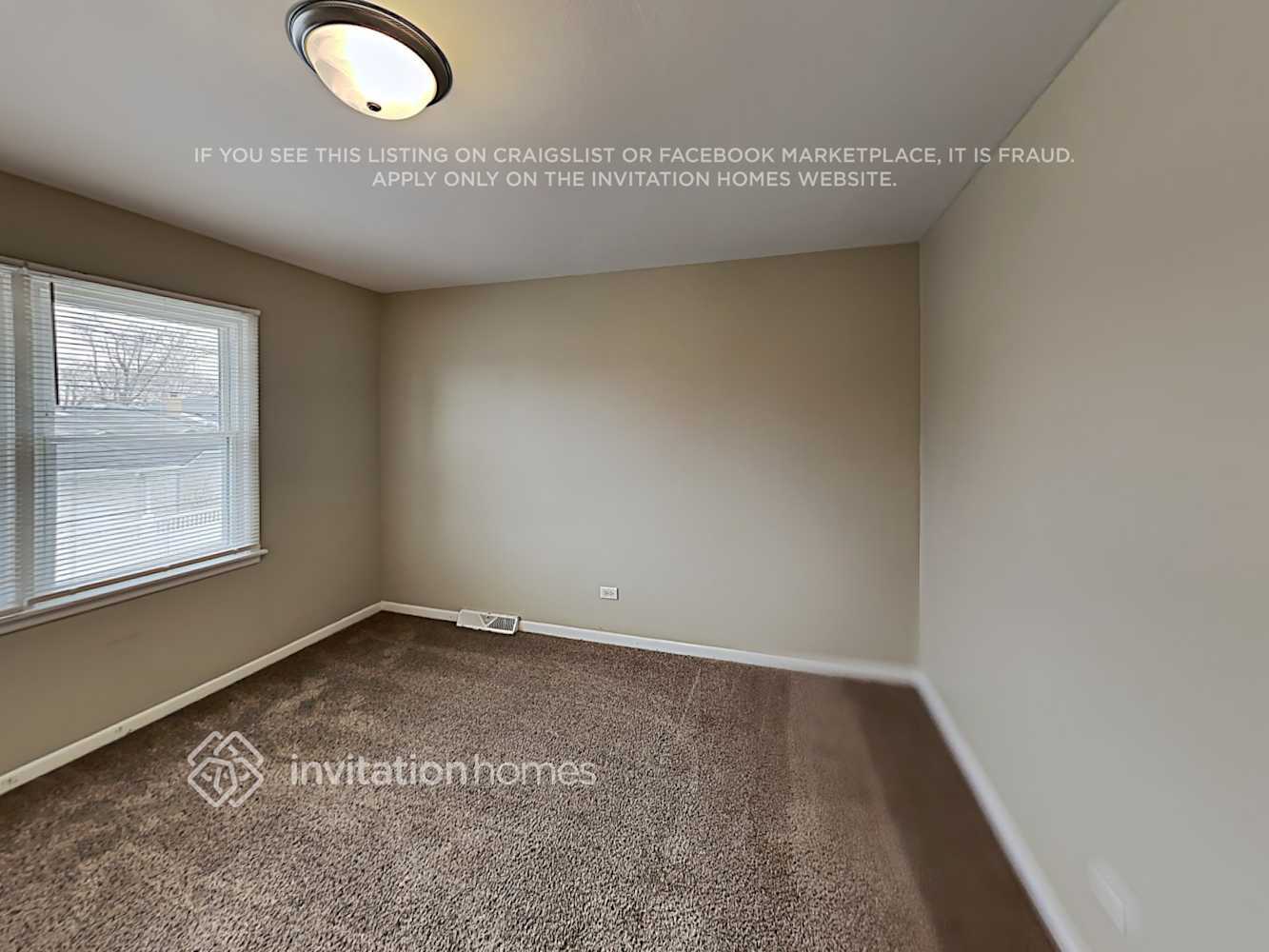 Building Photo - 240 Hale St