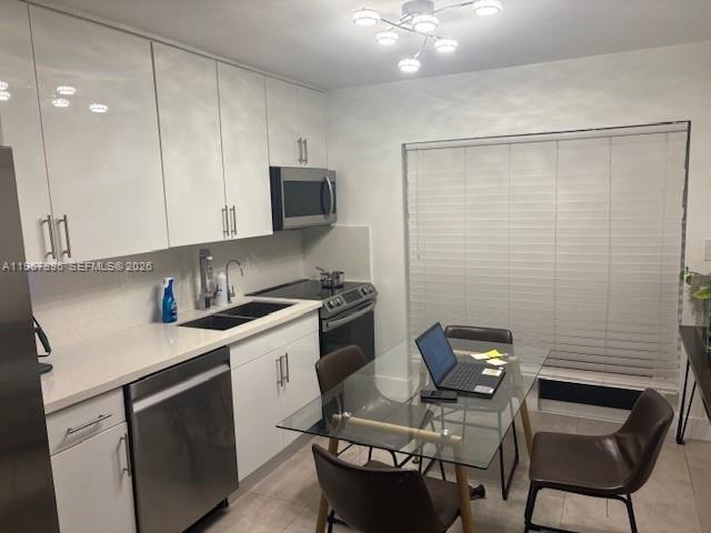 Building Photo - 8837 NE 4th Avenue Rd