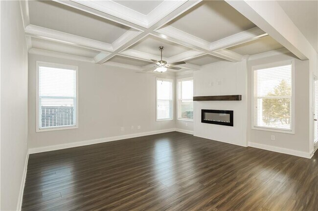 Building Photo - 5379 Fox Den Rd