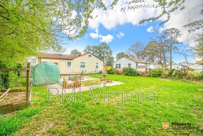 Building Photo - 8109 Diggs Rd