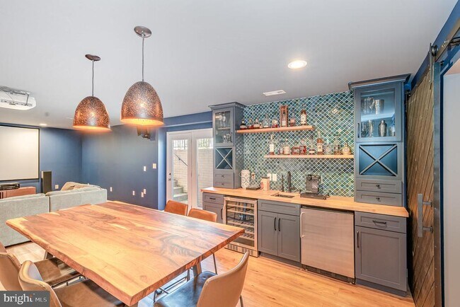 Building Photo - 24846 Somerby Dr