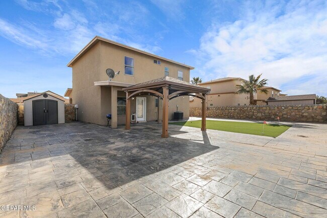 Building Photo - 11107 Redstone Cove Dr