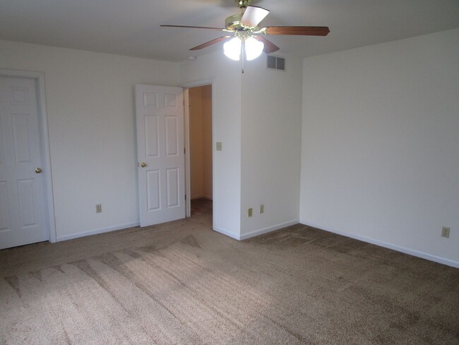 Building Photo - 3508-3510 Delmar Ct.