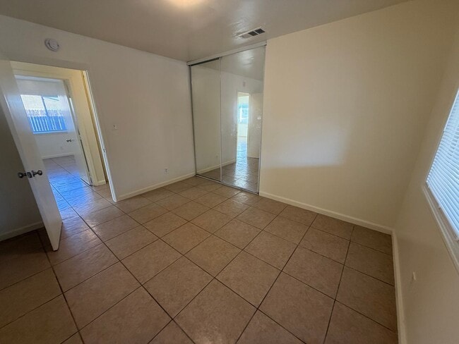 Building Photo - 4 Bedrooms, 2 Baths, Victorville Home in T...