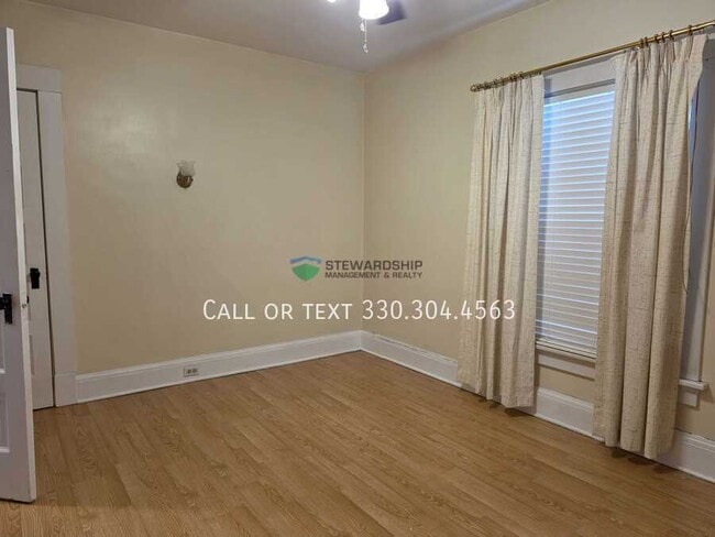 Building Photo - 213 Chestnut Ave NE