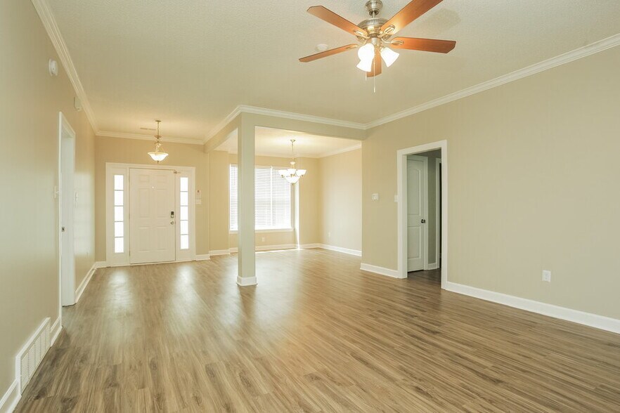 Building Photo - 6856 Cades Brook Dr