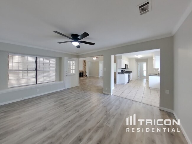 Building Photo - 1029 Twin Falls Dr