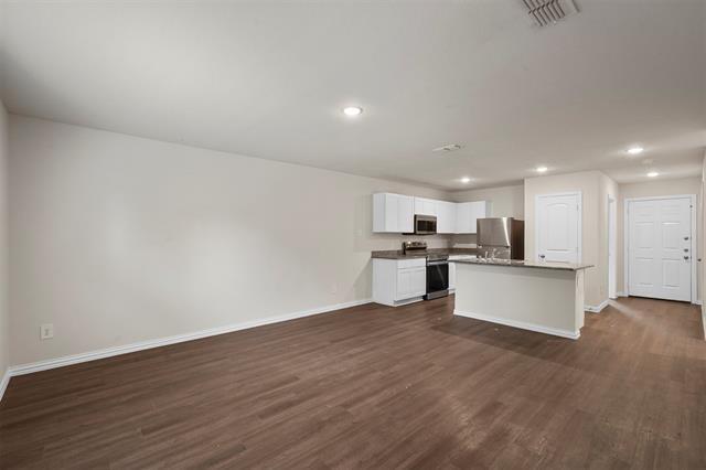 Building Photo - 2208 Sayle St